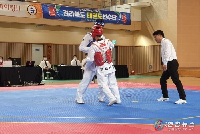 제42회 울산 전국장애인체전 태권도 경기 장면