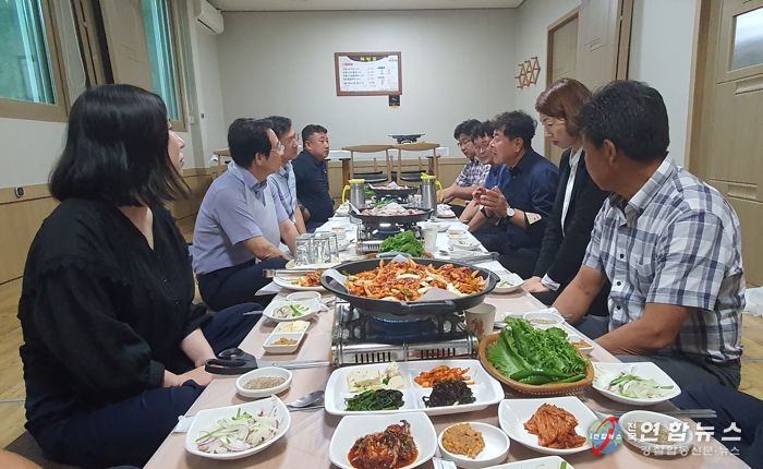 강진쌀 활성화 방안을 모색하기 위해 간담회가 열렸다.