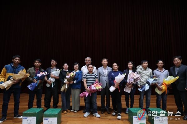 진안군, 농가주-외국인 계절근로자가 함께하는 한마음 대회 열어