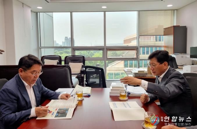 최훈식 장수군수, 제22대 국회 방문해 현안 해결 총력전