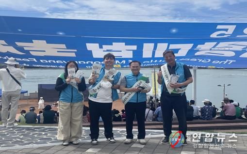 한국농어촌공사 진도지사, 추석 명절 앞서 명량대첩축제서 농지이양 은퇴직불 홍보 실시
