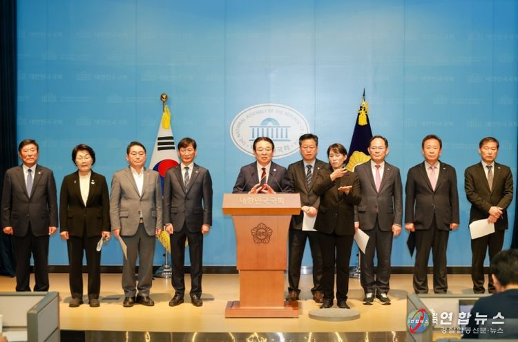 옥천군, ‘농어촌 기본소득 추가지정 촉구’ 공동성명문 발표 위해 국회 방문