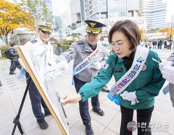 박희영 용산구청장, 교통법규 위반 근절 캠페인 동참