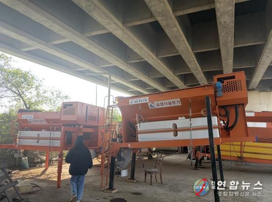 천안시 서북구가 동절기 제설작업을 앞두고 안전교육을 진행하고 있다.