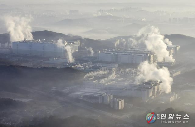 삼성디스플레이 전경. 아산시의 꾸준한 성장에는 대기업과 유관 기업 등 양질의 일자리가 주요했다.