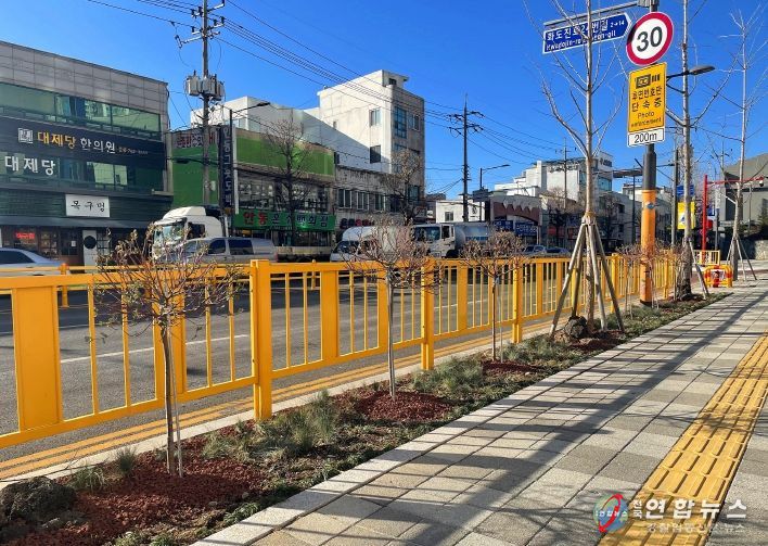 인천 동구, 새천년·화도진로 가로녹지 조성 완료