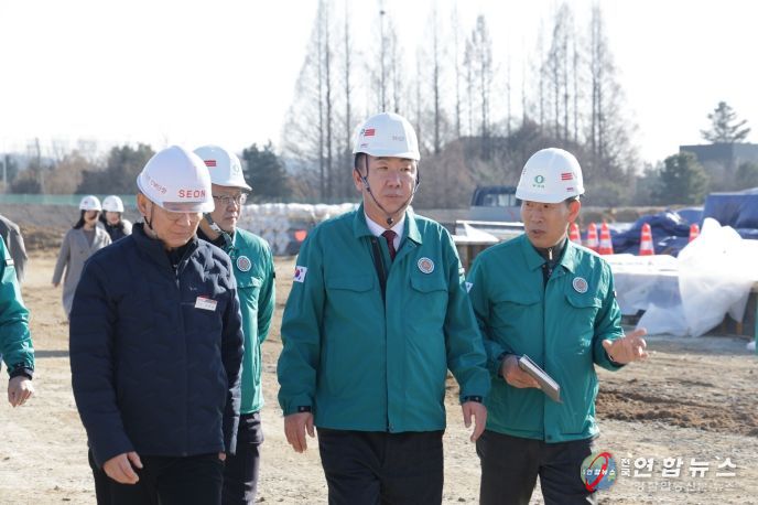 이범석 청주시장, 농수산물 도매시장 현대화사업 동절기 현장 점검