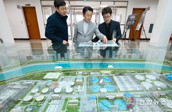 의정부시는 4월 9일 장암 공공하수처리시설 부지를 찾아 ‘공공하수처리시설 현대화사업’의 추진 방향과 상부 공간 활용 구상을 점검했다.