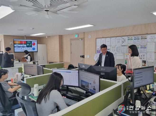 정화영 부안군수 권한대행, 민원콜센터 소통 간담회 개최